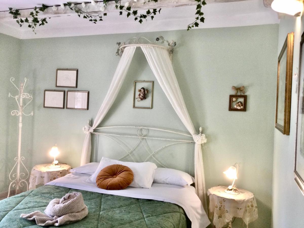 Bed and Breakfast Mirella Charming Альберобелло Экстерьер фото