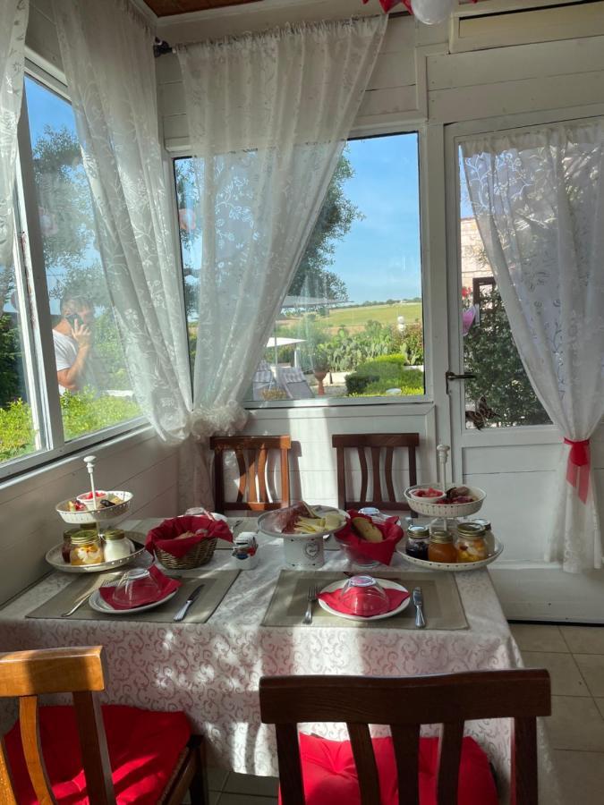 Bed and Breakfast Mirella Charming Альберобелло Экстерьер фото